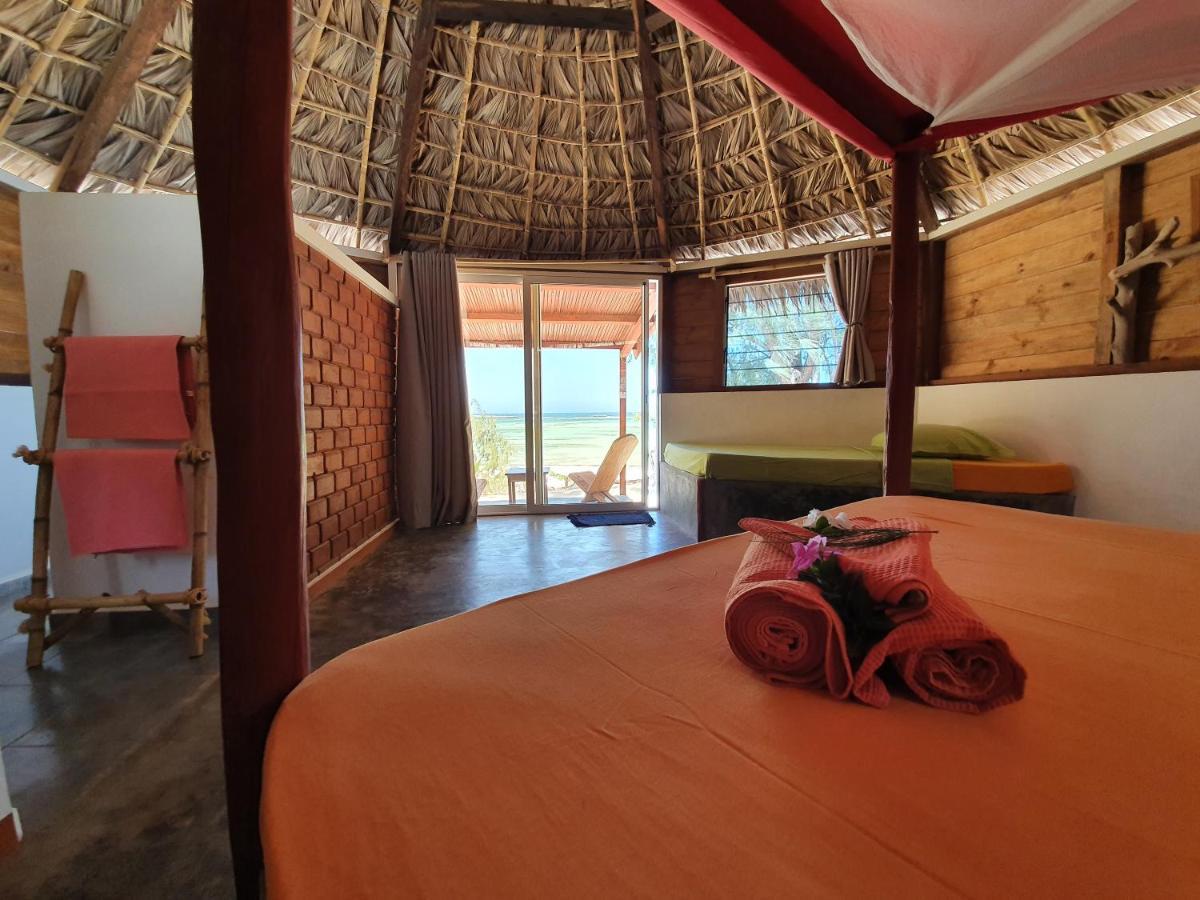 Ocean Lodge Kite & Windsurf Antsiranana Exteriör bild